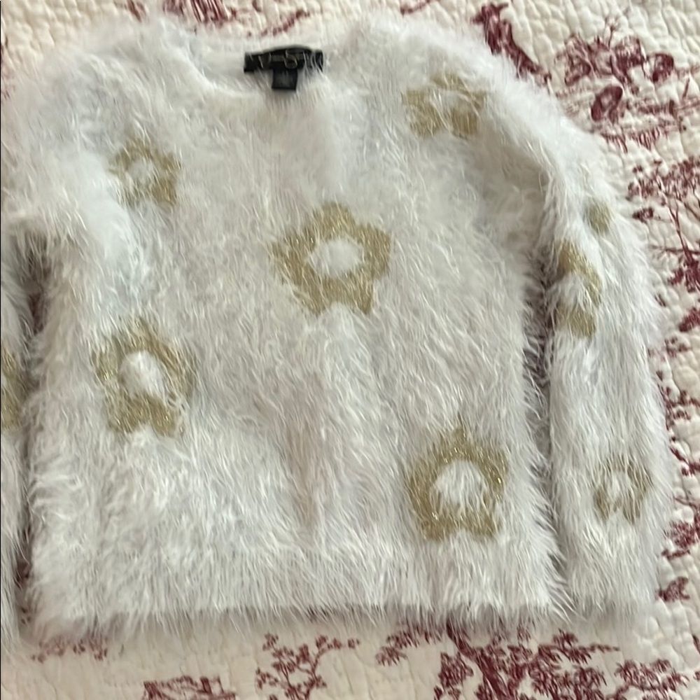 Jessica Simpson sweater